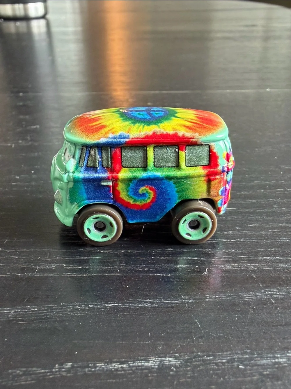 DISNEY PIXAR CARS MINI RACERS PEACE TIE DYE FILLMORE- LOOSE- PUC DIE CAST